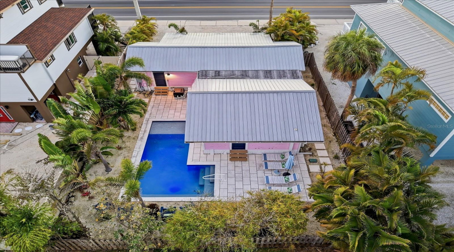 Holmes Beach, Florida 34217, 2 Bedroom Bedrooms, ,2 Bathroombathrooms,Residential,For Sale,Gulf,0,Mfra4684724