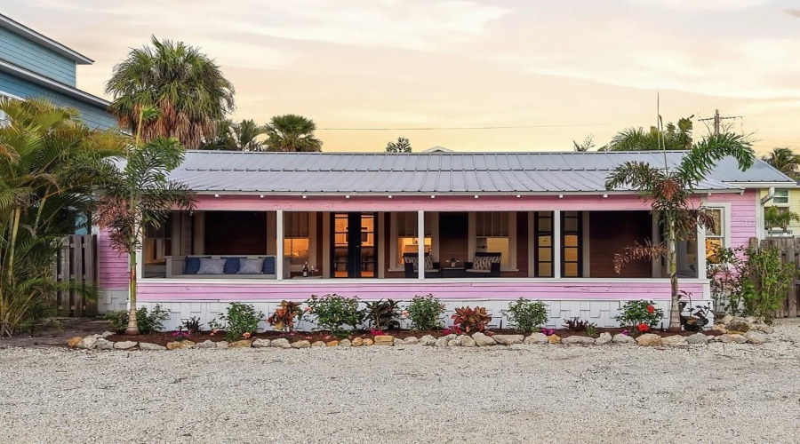 Holmes Beach, Florida 34217, 2 Bedroom Bedrooms, ,2 Bathroombathrooms,Residential,For Sale,Gulf,0,Mfra4684724