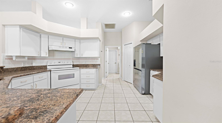 Spring Hill, Florida 34609, 3 Bedroom Bedrooms, ,2 Bathroombathrooms,Residential,For Sale,St Ives,0,Mfrtb8505780