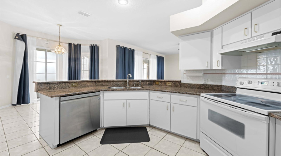 Spring Hill, Florida 34609, 3 Bedroom Bedrooms, ,2 Bathroombathrooms,Residential,For Sale,St Ives,0,Mfrtb8505780
