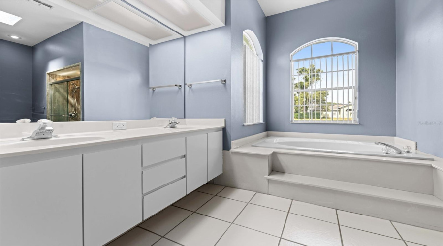 Spring Hill, Florida 34609, 3 Bedroom Bedrooms, ,2 Bathroombathrooms,Residential,For Sale,St Ives,0,Mfrtb8505780