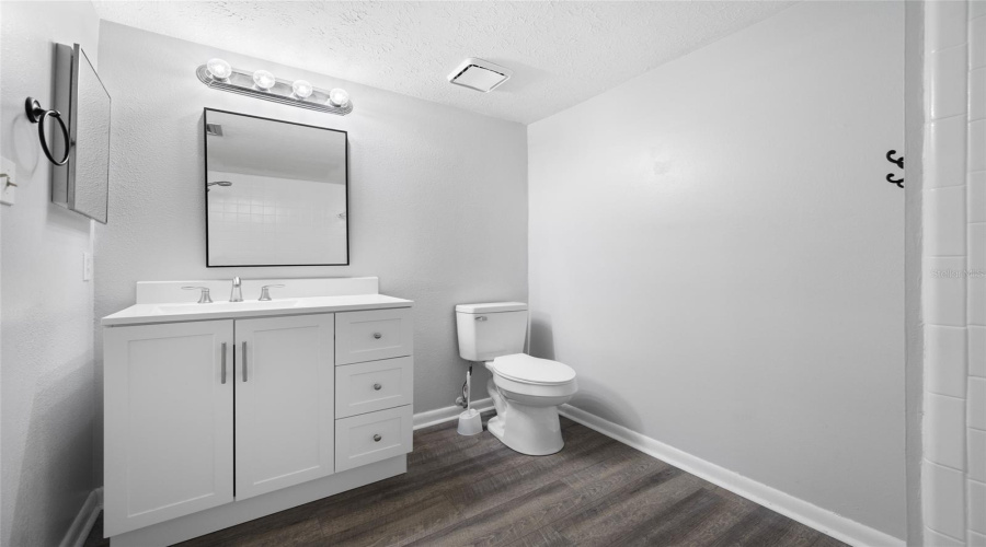 Tampa, Florida 33624, 4 Bedroom Bedrooms, ,2 Bathroombathrooms,Residential,For Sale,Hound Horn,0,Mfrtb8516623