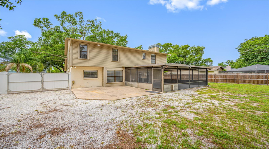Tampa, Florida 33624, 4 Bedroom Bedrooms, ,2 Bathroombathrooms,Residential,For Sale,Hound Horn,0,Mfrtb8516623