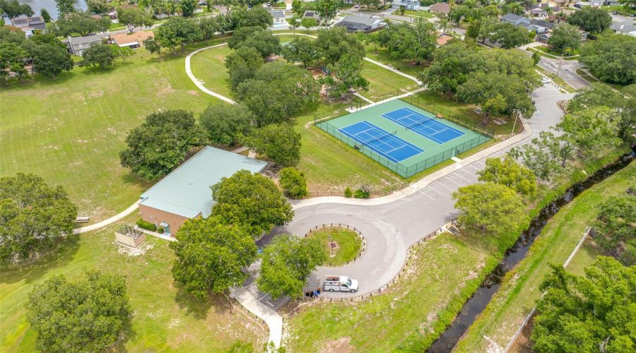 Tampa, Florida 33624, 4 Bedroom Bedrooms, ,2 Bathroombathrooms,Residential,For Sale,Hound Horn,0,Mfrtb8516623