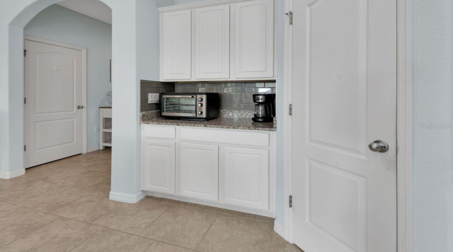 Deland, Florida 32724, 4 Bedroom Bedrooms, ,3 Bathroombathrooms,Residential,For Sale,Cherry,0,Mfro6428661