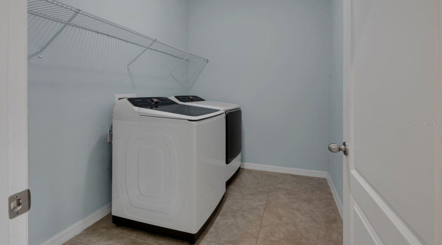 Deland, Florida 32724, 4 Bedroom Bedrooms, ,3 Bathroombathrooms,Residential,For Sale,Cherry,0,Mfro6428661