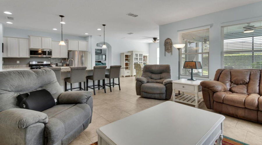 Deland, Florida 32724, 4 Bedroom Bedrooms, ,3 Bathroombathrooms,Residential,For Sale,Cherry,0,Mfro6428661
