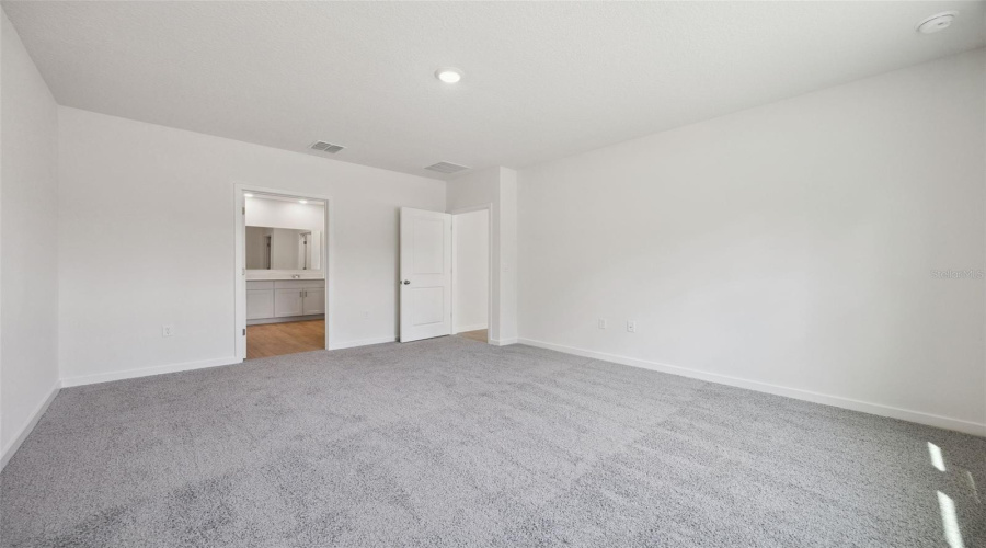 Apopka, Florida 32703, 5 Bedroom Bedrooms, ,3 Bathroombathrooms,Residential,For Sale,Gull,0,Mfro6422977
