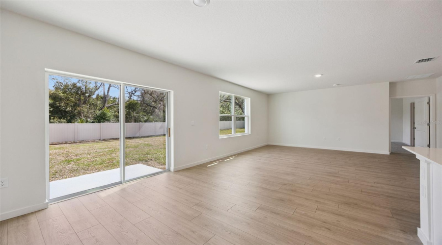 Apopka, Florida 32703, 5 Bedroom Bedrooms, ,3 Bathroombathrooms,Residential,For Sale,Gull,0,Mfro6422977