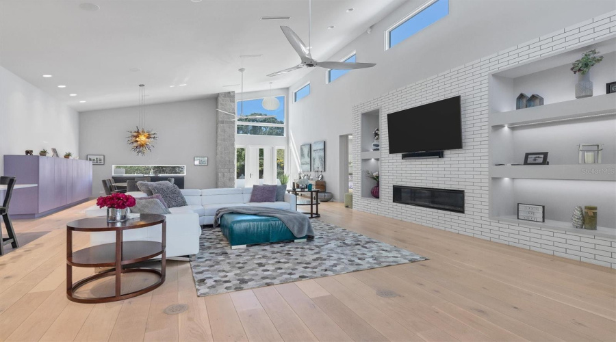 Sarasota, Florida 34231, 3 Bedroom Bedrooms, ,3 Bathroombathrooms,Residential,For Sale,Eastbrook,0,Mfra4701375