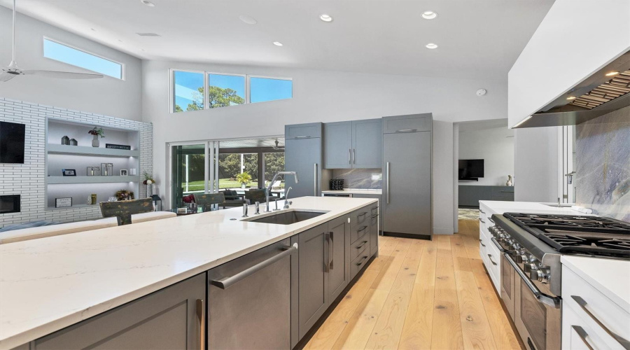 Sarasota, Florida 34231, 3 Bedroom Bedrooms, ,3 Bathroombathrooms,Residential,For Sale,Eastbrook,0,Mfra4701375