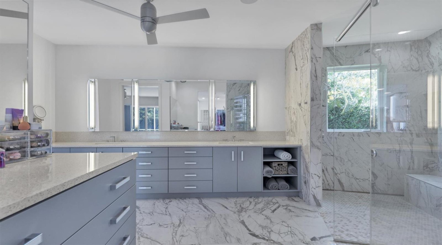 Sarasota, Florida 34231, 3 Bedroom Bedrooms, ,3 Bathroombathrooms,Residential,For Sale,Eastbrook,0,Mfra4701375