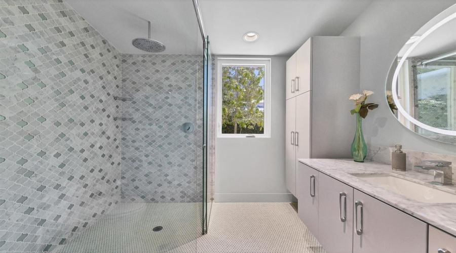 Sarasota, Florida 34231, 3 Bedroom Bedrooms, ,3 Bathroombathrooms,Residential,For Sale,Eastbrook,0,Mfra4701375
