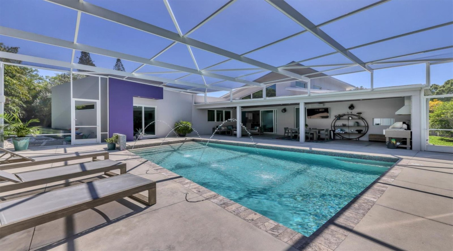 Sarasota, Florida 34231, 3 Bedroom Bedrooms, ,3 Bathroombathrooms,Residential,For Sale,Eastbrook,0,Mfra4701375
