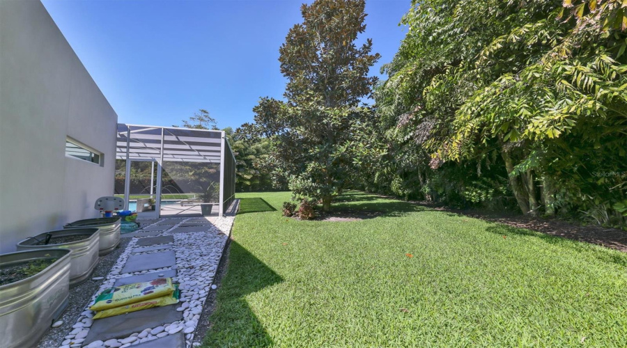Sarasota, Florida 34231, 3 Bedroom Bedrooms, ,3 Bathroombathrooms,Residential,For Sale,Eastbrook,0,Mfra4701375