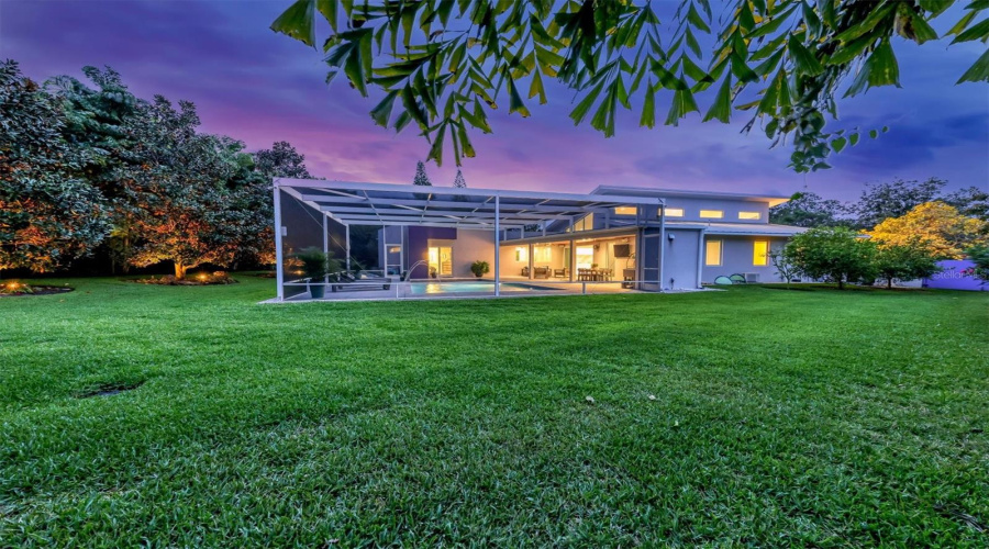 Sarasota, Florida 34231, 3 Bedroom Bedrooms, ,3 Bathroombathrooms,Residential,For Sale,Eastbrook,0,Mfra4701375