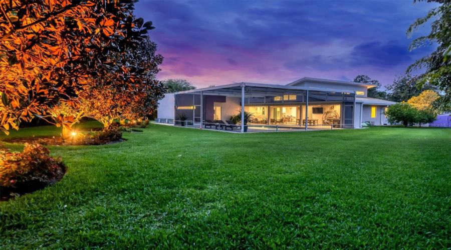 Sarasota, Florida 34231, 3 Bedroom Bedrooms, ,3 Bathroombathrooms,Residential,For Sale,Eastbrook,0,Mfra4701375
