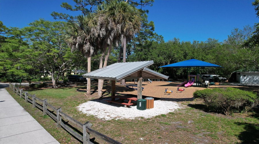 Sarasota, Florida 34231, 3 Bedroom Bedrooms, ,3 Bathroombathrooms,Residential,For Sale,Eastbrook,0,Mfra4701375