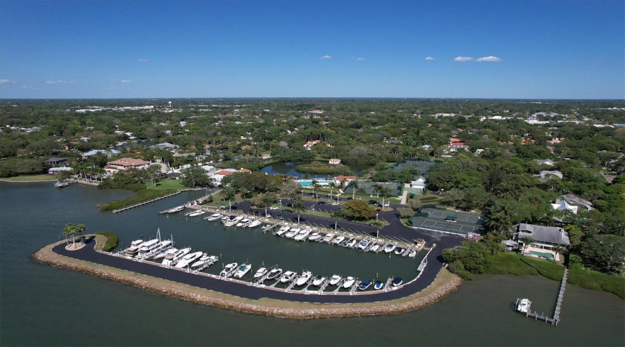 Sarasota, Florida 34231, 3 Bedroom Bedrooms, ,3 Bathroombathrooms,Residential,For Sale,Eastbrook,0,Mfra4701375