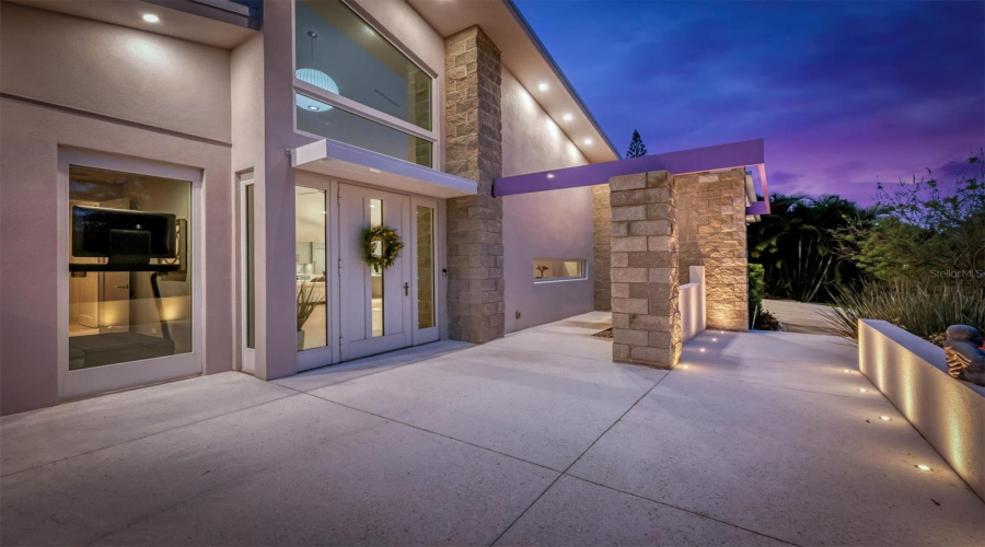 Sarasota, Florida 34231, 3 Bedroom Bedrooms, ,3 Bathroombathrooms,Residential,For Sale,Eastbrook,0,Mfra4701375