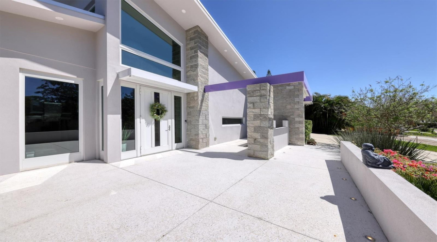 Sarasota, Florida 34231, 3 Bedroom Bedrooms, ,3 Bathroombathrooms,Residential,For Sale,Eastbrook,0,Mfra4701375