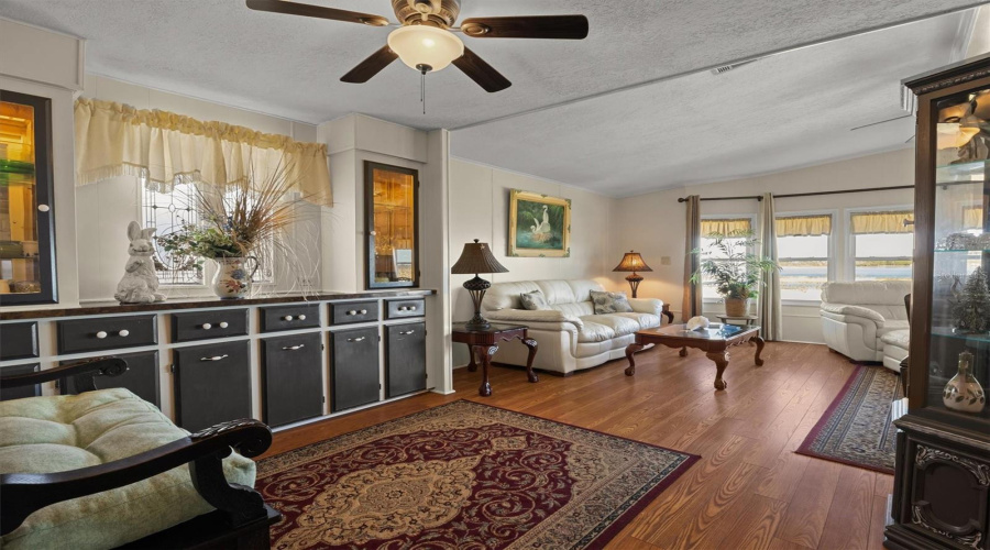 Living Room - Built-Ins