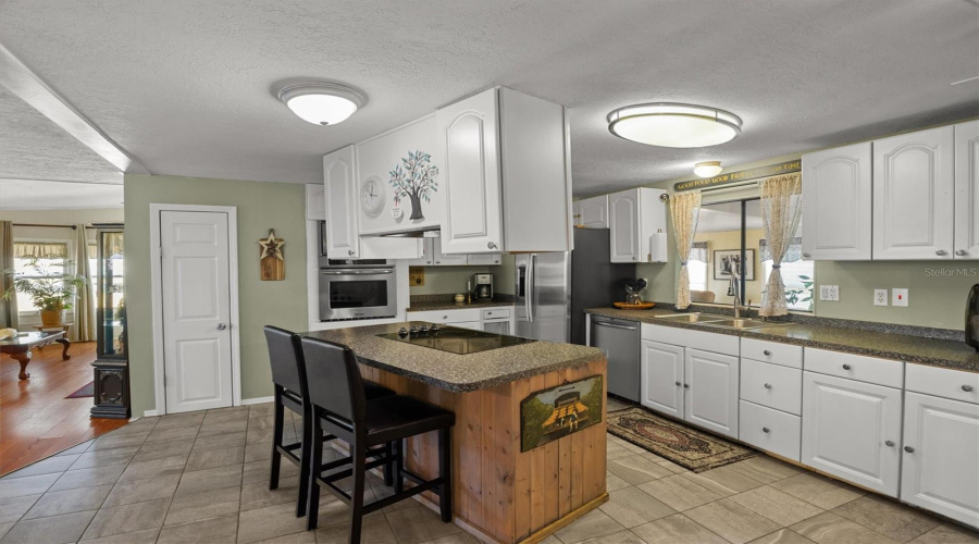 Kitchen With Center Island
