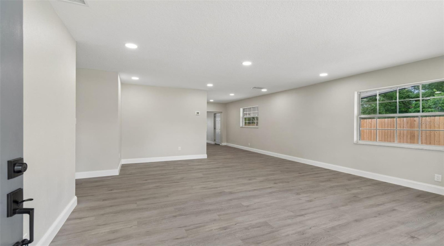 Tampa, Florida 33616, 3 Bedroom Bedrooms, ,2 Bathroombathrooms,Residential,For Sale,West Shore,0,Mfrtb8514270