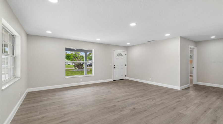 Tampa, Florida 33616, 3 Bedroom Bedrooms, ,2 Bathroombathrooms,Residential,For Sale,West Shore,0,Mfrtb8514270