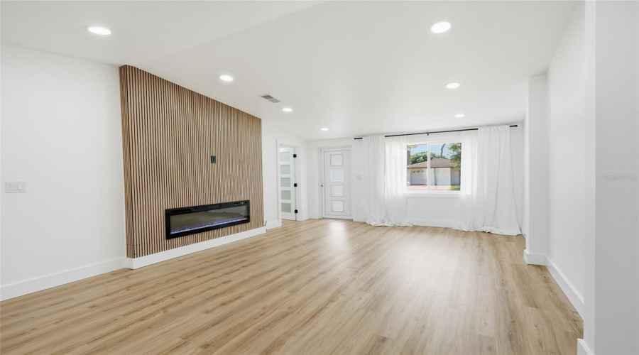 Venice, Florida 34293, 4 Bedroom Bedrooms, ,2 Bathroombathrooms,Residential,For Sale,Olympia,0,Mfrtb8541408