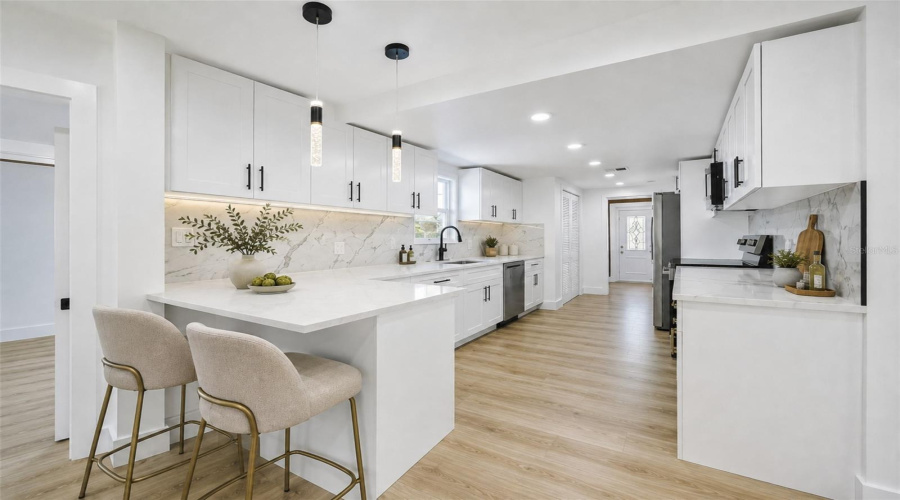 Venice, Florida 34293, 4 Bedroom Bedrooms, ,2 Bathroombathrooms,Residential,For Sale,Olympia,0,Mfrtb8541408