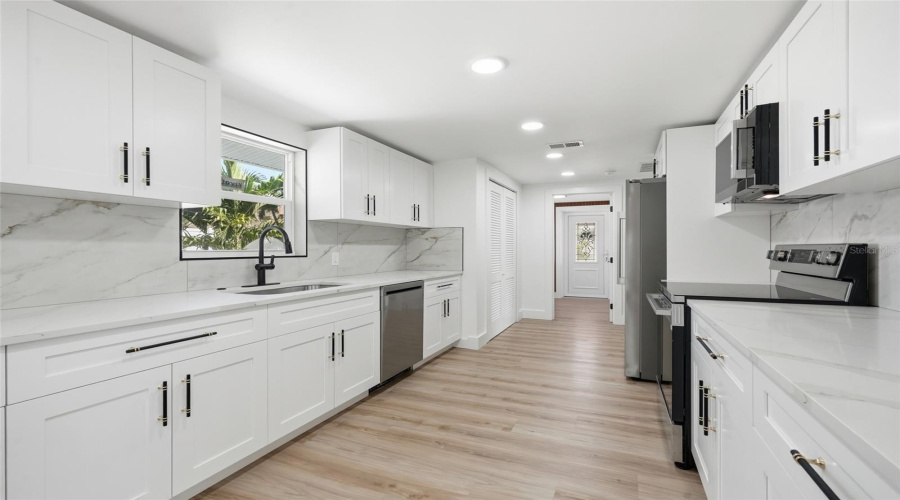 Venice, Florida 34293, 4 Bedroom Bedrooms, ,2 Bathroombathrooms,Residential,For Sale,Olympia,0,Mfrtb8541408