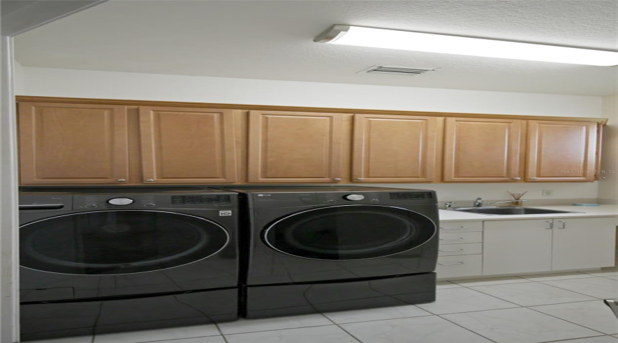 Hernando Beach, Florida 34607, 3 Bedroom Bedrooms, ,3 Bathroombathrooms,Residential,For Sale,Newport,0,Mfrtb8532427