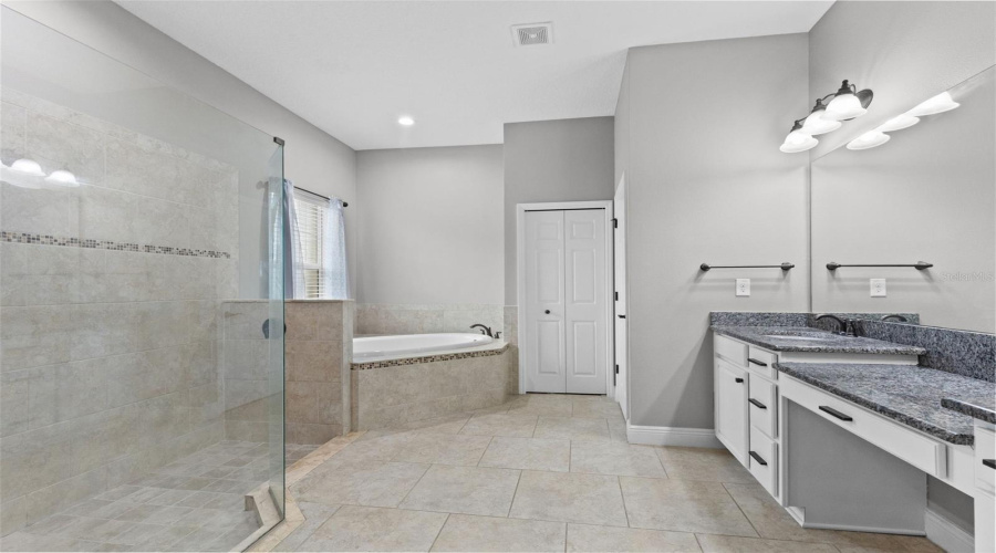 Wesley Chapel, Florida 33544, 5 Bedroom Bedrooms, ,4 Bathroombathrooms,Residential,For Sale,Cobalt,0,Mfrtb8540622
