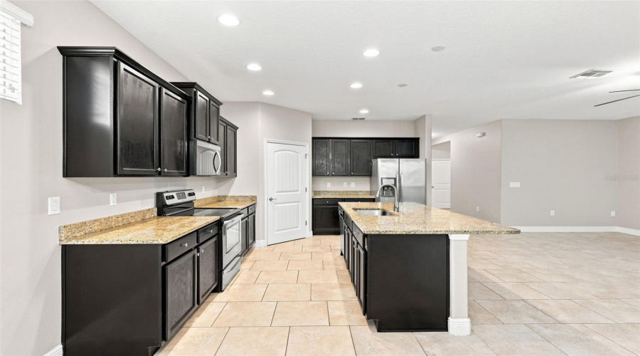 Ormond Beach, Florida 32174, 4 Bedroom Bedrooms, ,2 Bathroombathrooms,Residential,For Sale,River Square,0,Mfrv4950780