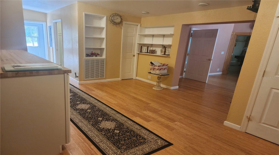 Side Entry Foyer Area