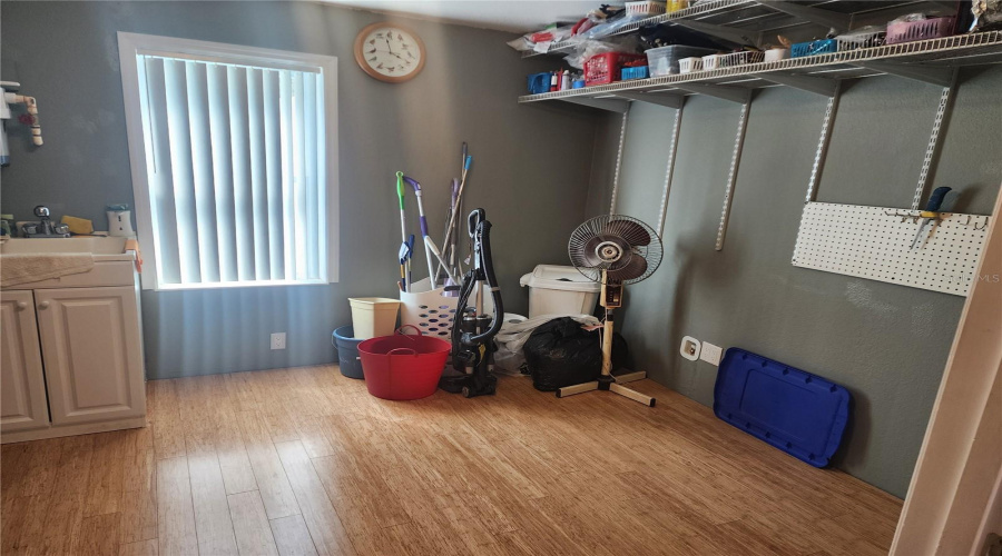 Washer Dryer Area With Extra Hookup