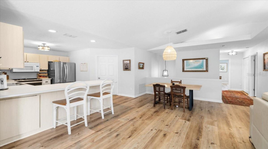 Weeki Wachee, Florida 34607, 2 Bedroom Bedrooms, ,3 Bathroombathrooms,Residential,For Sale,Aberdeen,0,Mfrtb8512787