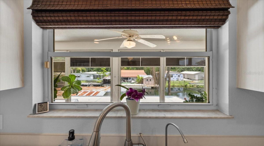 Weeki Wachee, Florida 34607, 2 Bedroom Bedrooms, ,3 Bathroombathrooms,Residential,For Sale,Aberdeen,0,Mfrtb8512787