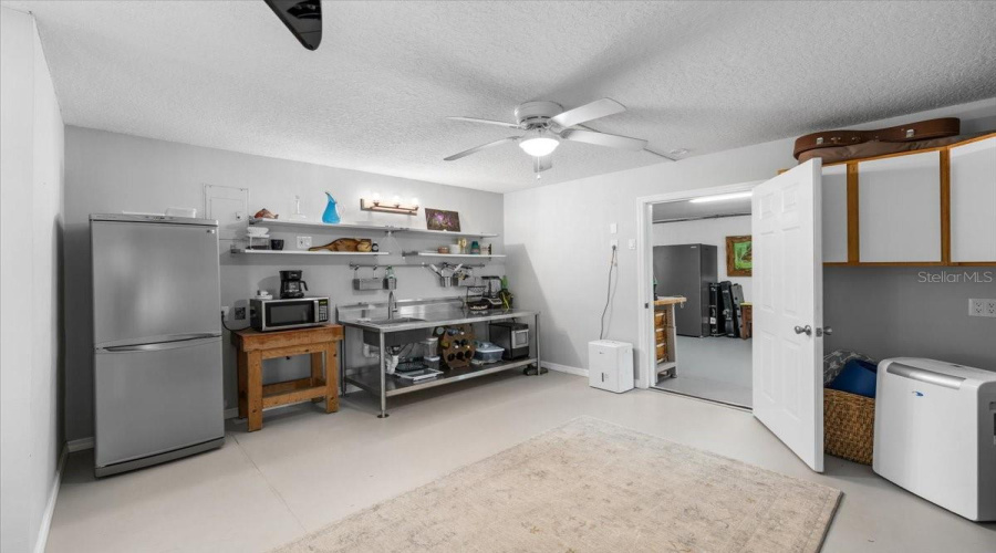 Weeki Wachee, Florida 34607, 2 Bedroom Bedrooms, ,3 Bathroombathrooms,Residential,For Sale,Aberdeen,0,Mfrtb8512787