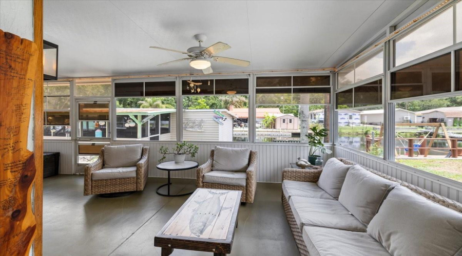 Weeki Wachee, Florida 34607, 2 Bedroom Bedrooms, ,3 Bathroombathrooms,Residential,For Sale,Aberdeen,0,Mfrtb8512787