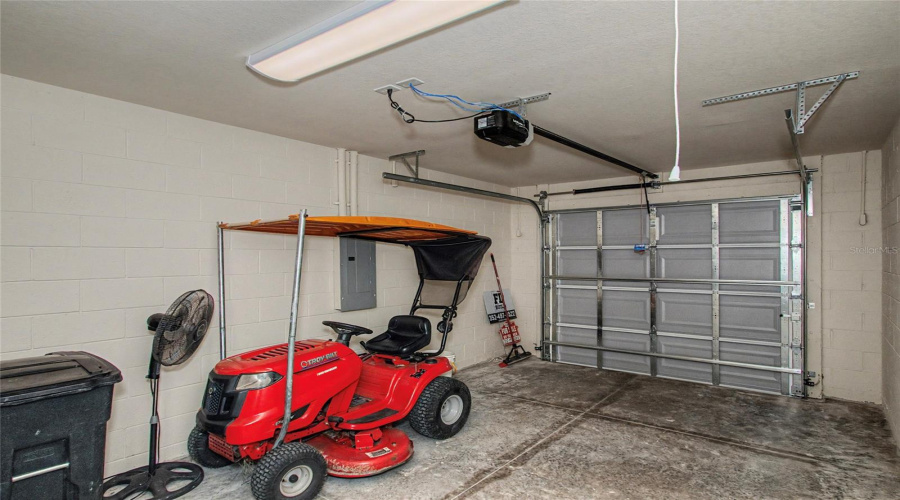Ocala, Florida 34480, 3 Bedroom Bedrooms, ,2 Bathroombathrooms,Residential,For Sale,81St,0,Mfrtb8526816