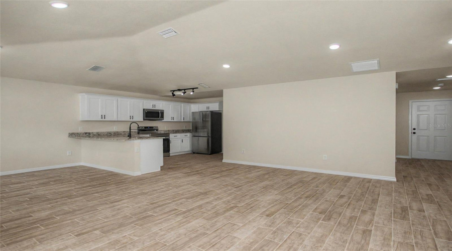 Ocala, Florida 34480, 3 Bedroom Bedrooms, ,2 Bathroombathrooms,Residential,For Sale,81St,0,Mfrtb8526816