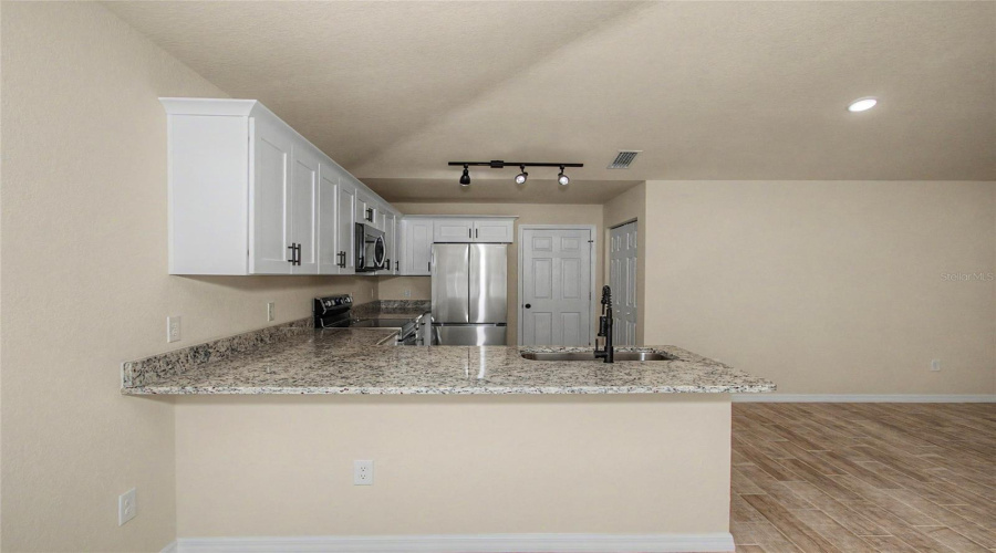 Ocala, Florida 34480, 3 Bedroom Bedrooms, ,2 Bathroombathrooms,Residential,For Sale,81St,0,Mfrtb8526816