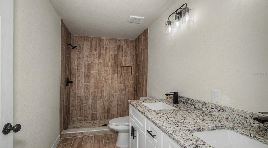 Ocala, Florida 34480, 3 Bedroom Bedrooms, ,2 Bathroombathrooms,Residential,For Sale,81St,0,Mfrtb8526816