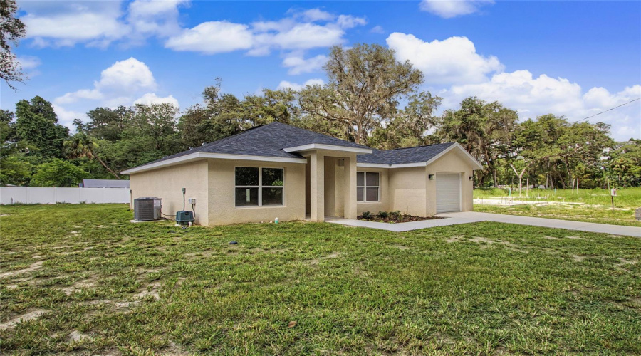 Ocala, Florida 34480, 3 Bedroom Bedrooms, ,2 Bathroombathrooms,Residential,For Sale,81St,0,Mfrtb8526816