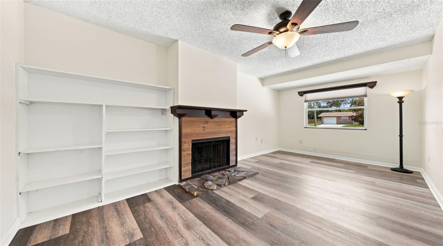Eustis, Florida 32726, 4 Bedroom Bedrooms, ,2 Bathroombathrooms,Residential,For Sale,Garden,0,Mfro6427661
