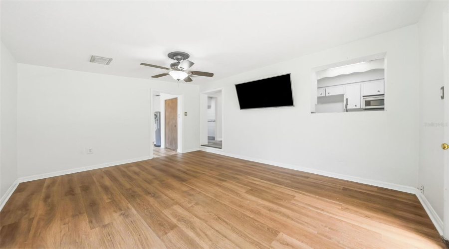Eustis, Florida 32726, 4 Bedroom Bedrooms, ,2 Bathroombathrooms,Residential,For Sale,Garden,0,Mfro6427661