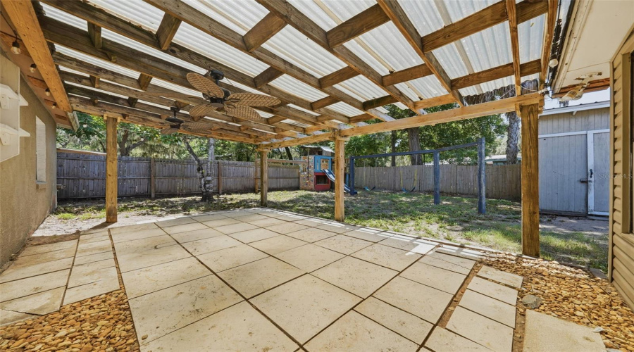 Eustis, Florida 32726, 4 Bedroom Bedrooms, ,2 Bathroombathrooms,Residential,For Sale,Garden,0,Mfro6427661