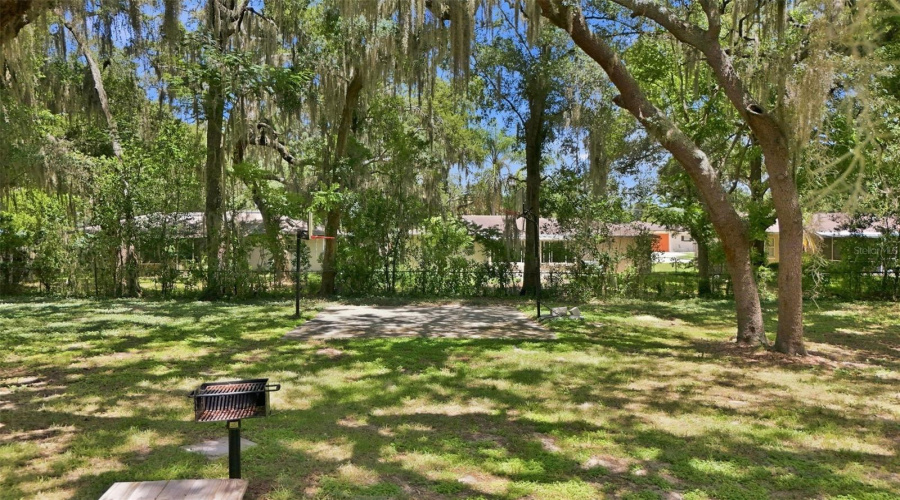 Eustis, Florida 32726, 4 Bedroom Bedrooms, ,2 Bathroombathrooms,Residential,For Sale,Garden,0,Mfro6427661